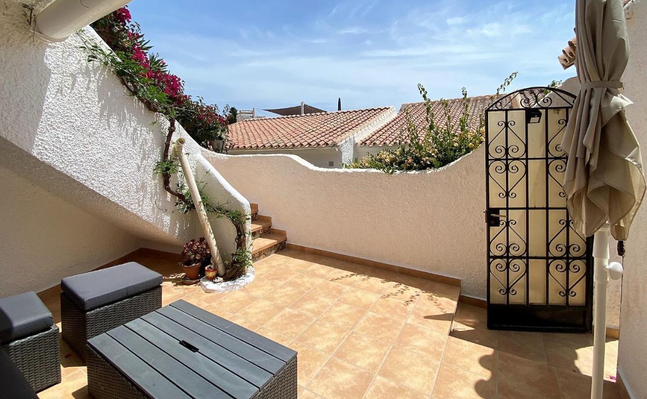 Hibiscus 7 San Juan De Capistrano Apartment Nerja Bagian luar foto
