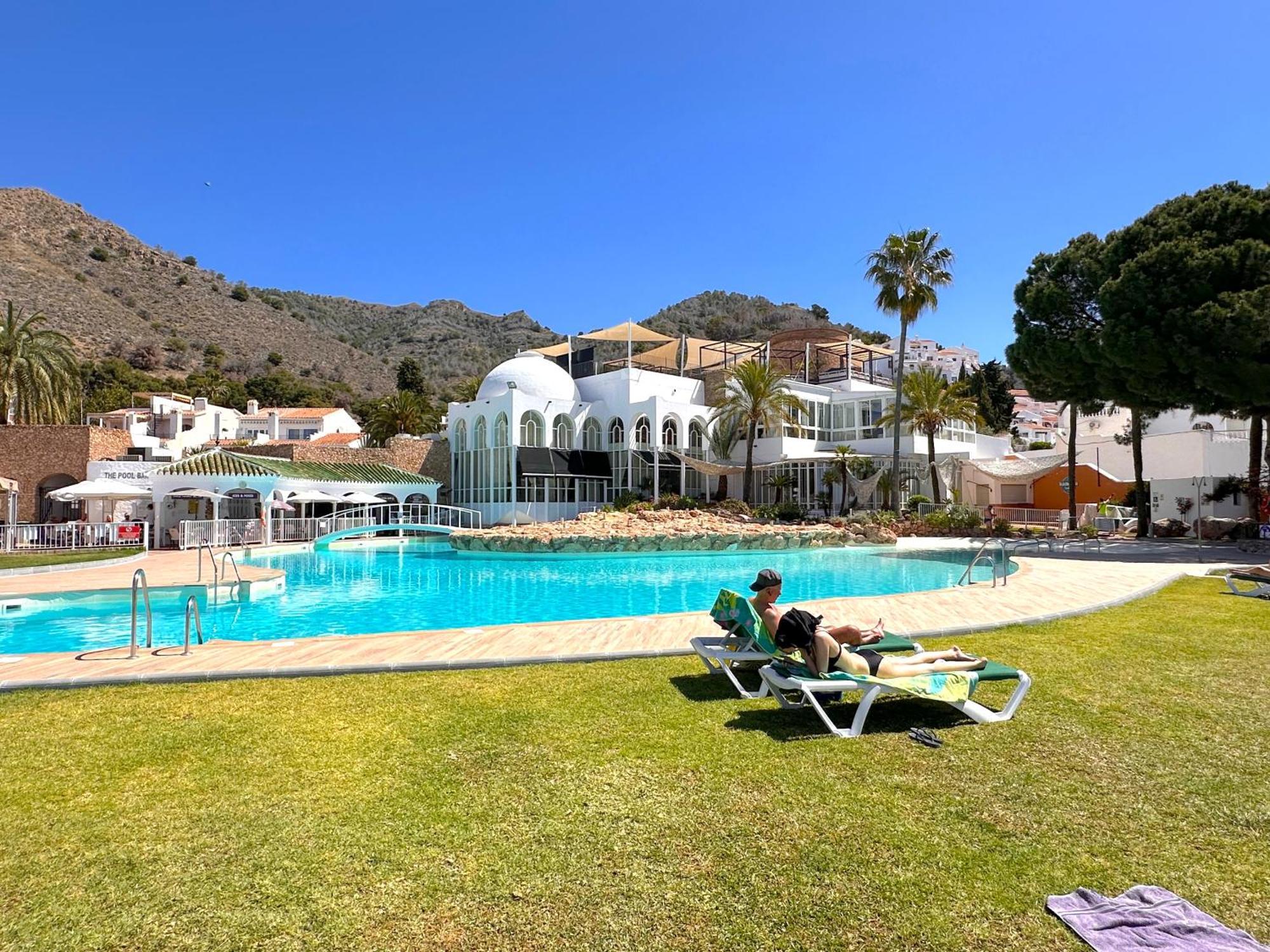 Hibiscus 7 San Juan De Capistrano Apartment Nerja Bagian luar foto