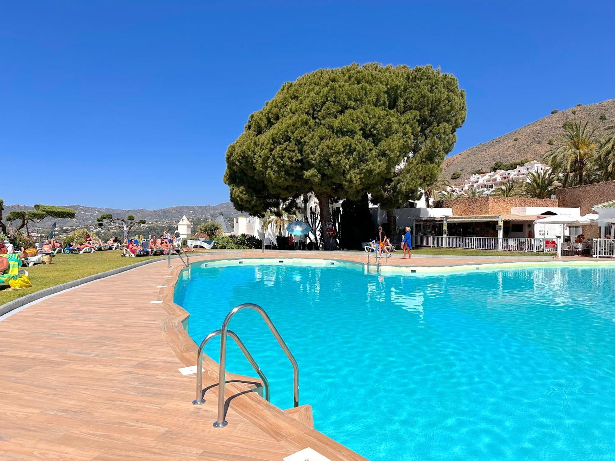 Hibiscus 7 San Juan De Capistrano Apartment Nerja Bagian luar foto