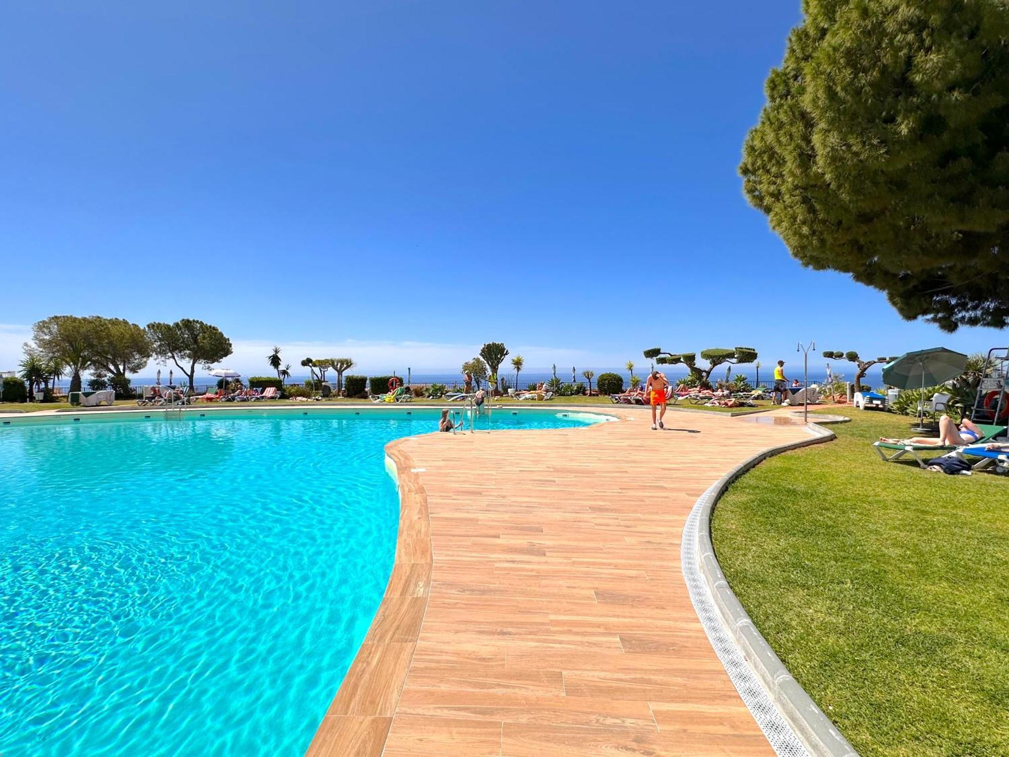 Hibiscus 7 San Juan De Capistrano Apartment Nerja Bagian luar foto